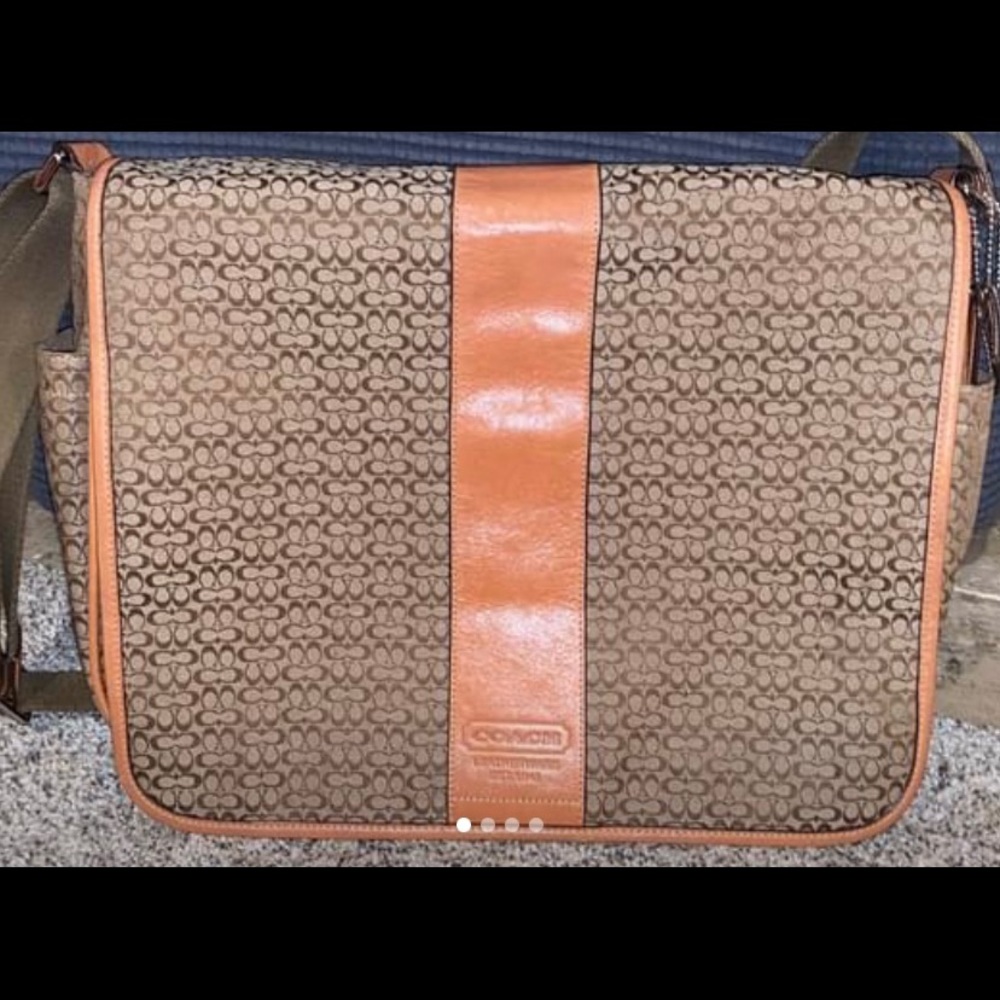 Coach Messenger bag